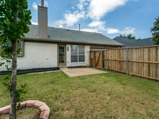 1653 Crosshaven Drive, Lewisville, TX 75077