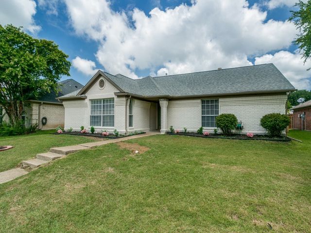 1653 Crosshaven Drive, Lewisville, TX 75077