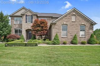 915 Appleton Court, Oakland Charter Township, MI 48363