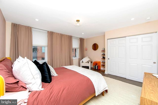 1710 S 4TH ST, Philadelphia, PA 19148