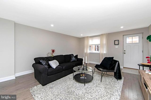 1710 S 4TH ST, Philadelphia, PA 19148