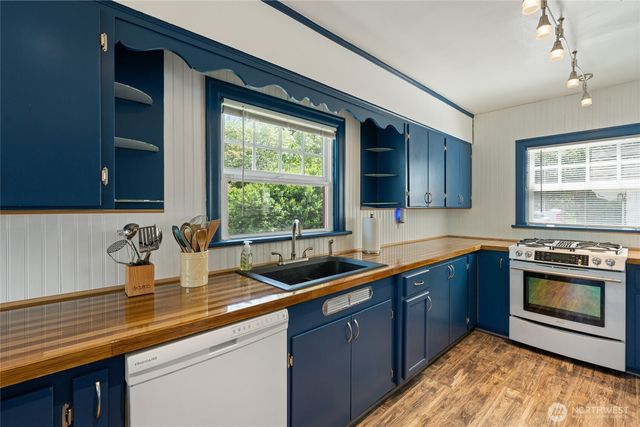 497 Central Avenue E, Tenino, WA 98589