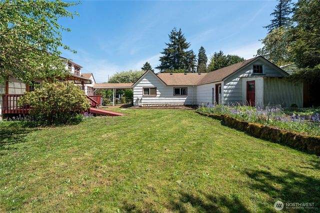 497 Central Avenue E, Tenino, WA 98589