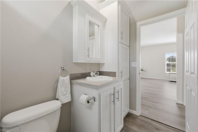 24 Red Poinciana DR, Fort Myers, FL 33908