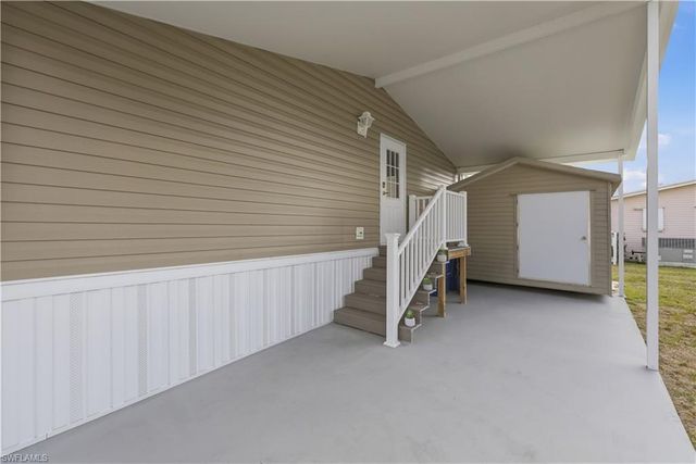 24 Red Poinciana DR, Fort Myers, FL 33908