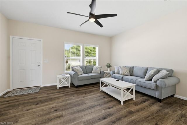 24 Red Poinciana DR, Fort Myers, FL 33908