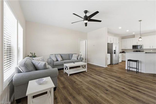 24 Red Poinciana DR, Fort Myers, FL 33908