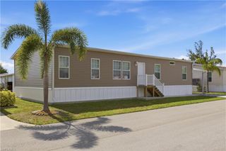 24 Red Poinciana DR, Fort Myers, FL 33908