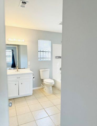 5123 Denmark Street, Houston, TX 77016