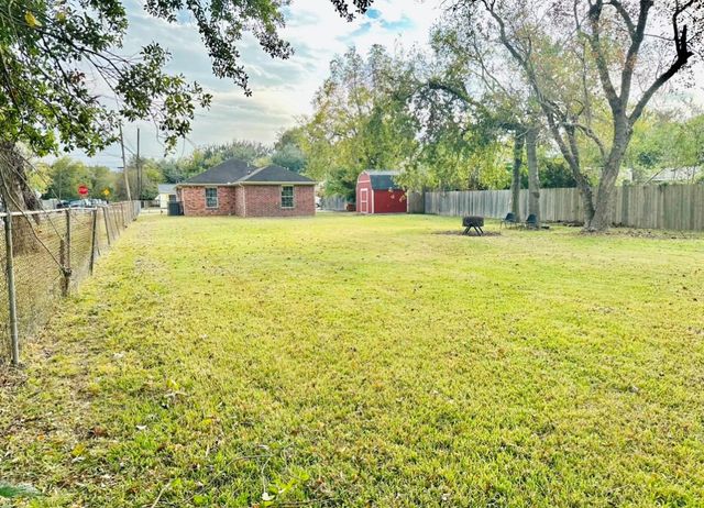 5123 Denmark Street, Houston, TX 77016