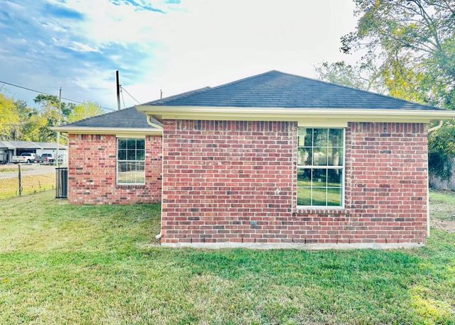 5123 Denmark Street, Houston, TX 77016