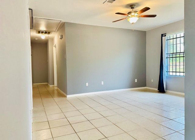 5123 Denmark Street, Houston, TX 77016