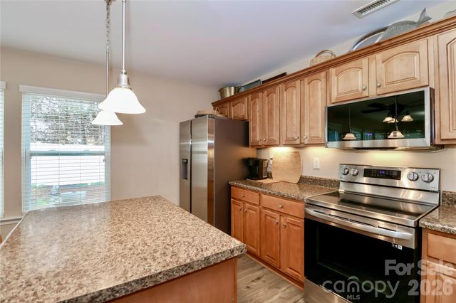 1123 Valley Street, Statesville, NC 28677