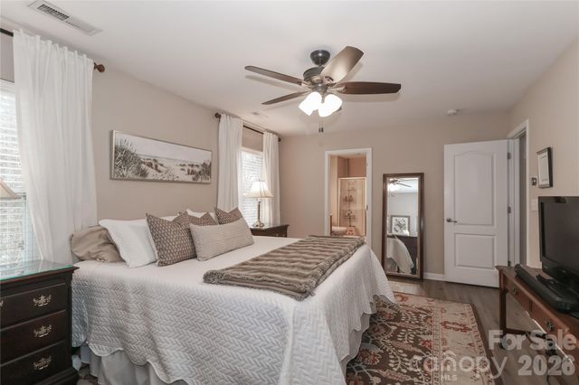 1123 Valley Street, Statesville, NC 28677