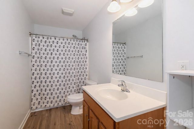 1123 Valley Street, Statesville, NC 28677