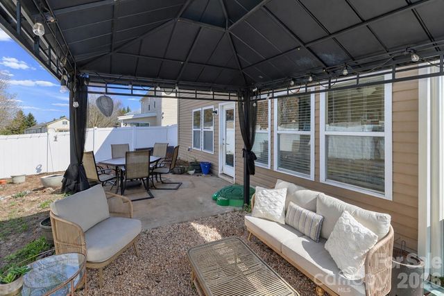 1123 Valley Street, Statesville, NC 28677