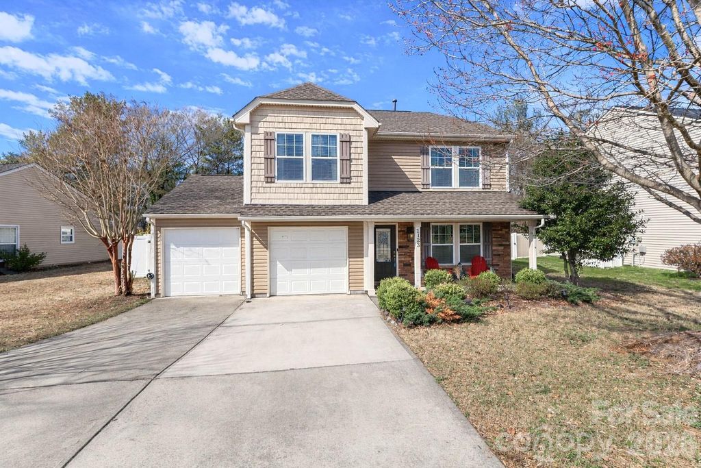 1123 Valley Street, Statesville, NC 28677