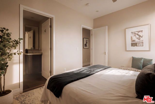 1400 N Fuller Avenue 16, Los Angeles, CA 90046