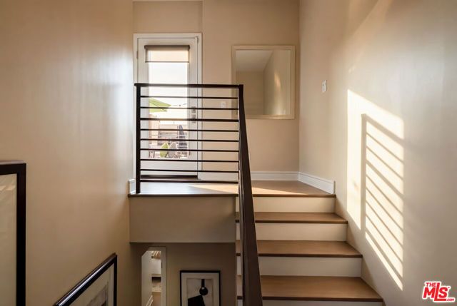 1400 N Fuller Avenue 16, Los Angeles, CA 90046