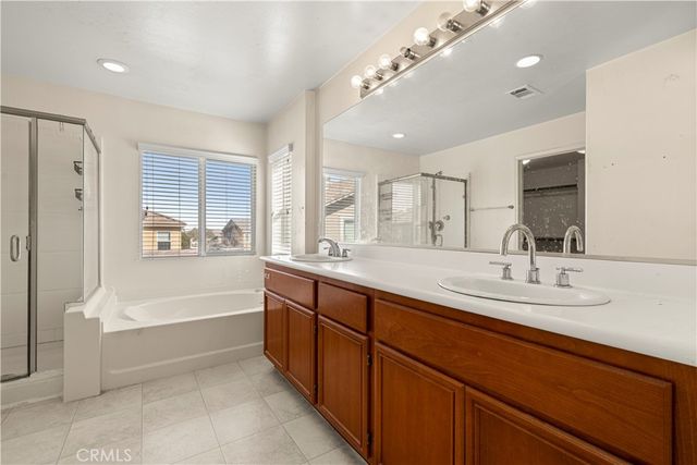 3863 Quartzite Lane, San Bernardino, CA 92407