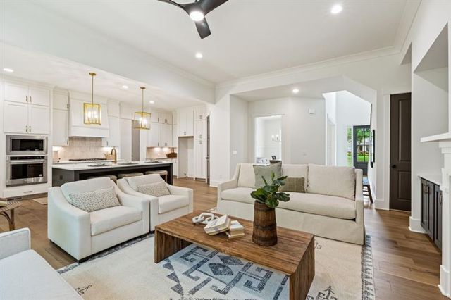 9110 Greenway Court, Gainesville, GA 30506