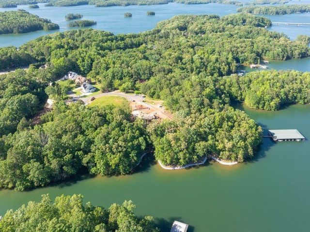 9110 Greenway Court, Gainesville, GA 30506