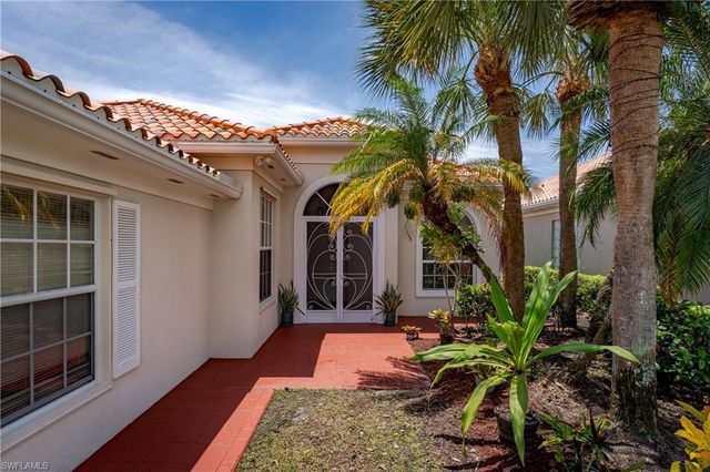 4892 San Pablo CT, Naples, FL 34109
