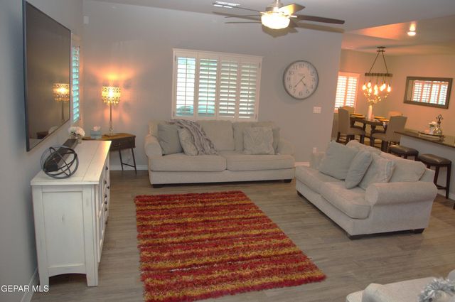 801 OXFORDSHIRE Street, El Paso, TX 79928