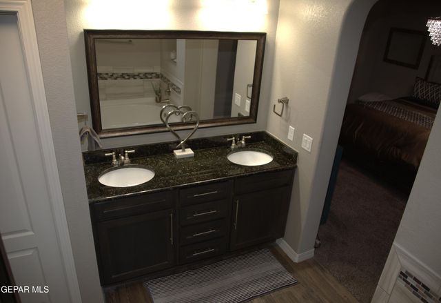 801 OXFORDSHIRE Street, El Paso, TX 79928