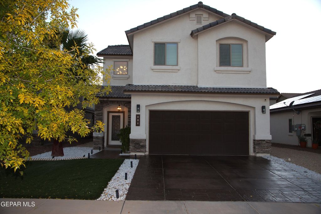 801 OXFORDSHIRE Street, El Paso, TX 79928