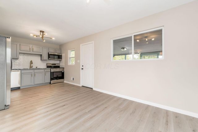 2906 Ashby Road, Columbus, OH 43209