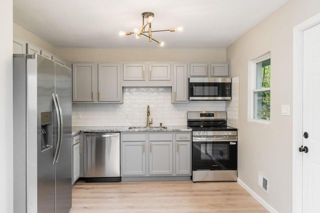 2906 Ashby Road, Columbus, OH 43209