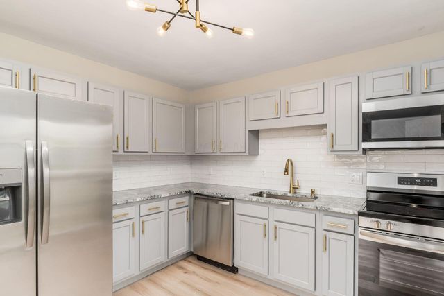 2906 Ashby Road, Columbus, OH 43209