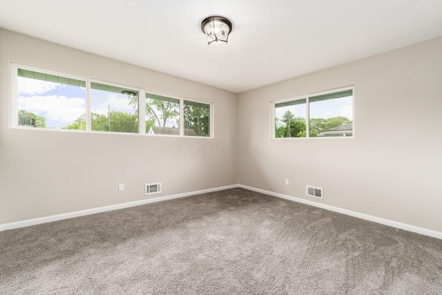 2906 Ashby Road, Columbus, OH 43209