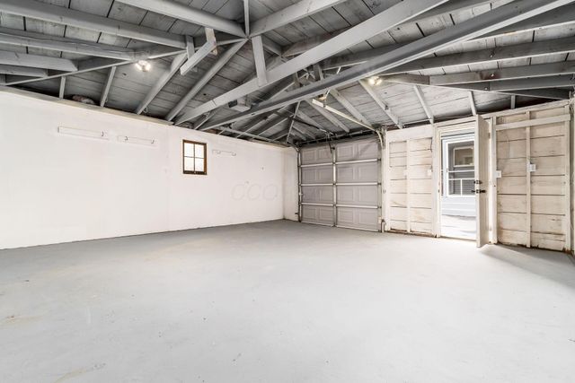 2906 Ashby Road, Columbus, OH 43209