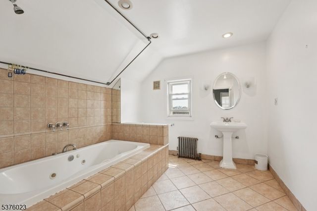 24 Girard Pl, Newark City, NJ 07108