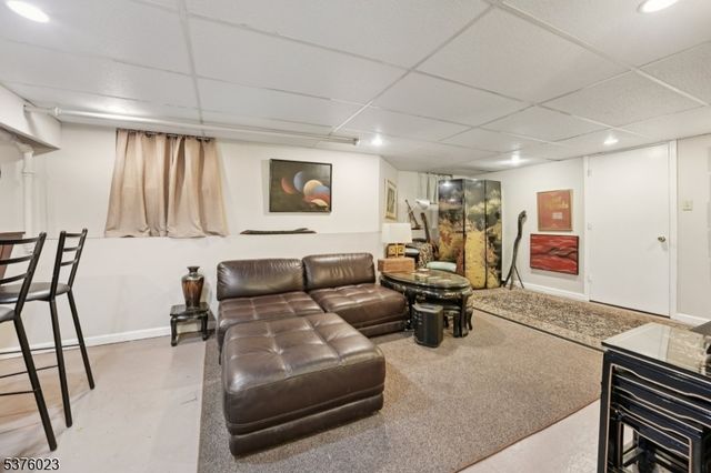 24 Girard Pl, Newark City, NJ 07108