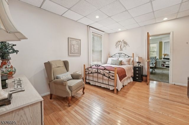24 Girard Pl, Newark City, NJ 07108