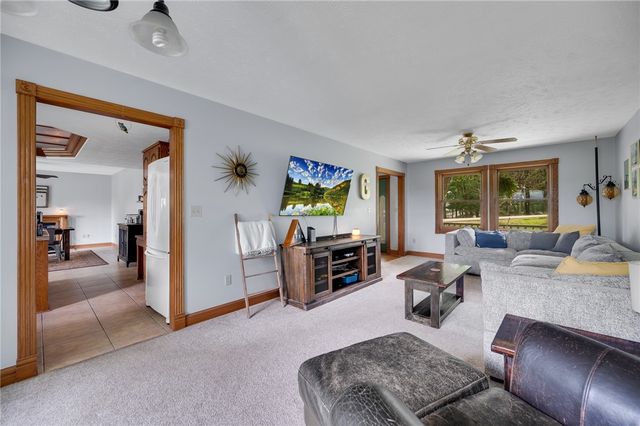 22 Table Rock Drive, Holiday Island, AR 72631