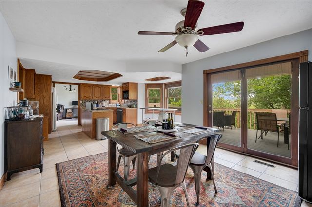 22 Table Rock Drive, Holiday Island, AR 72631