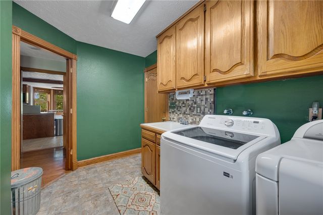 22 Table Rock Drive, Holiday Island, AR 72631