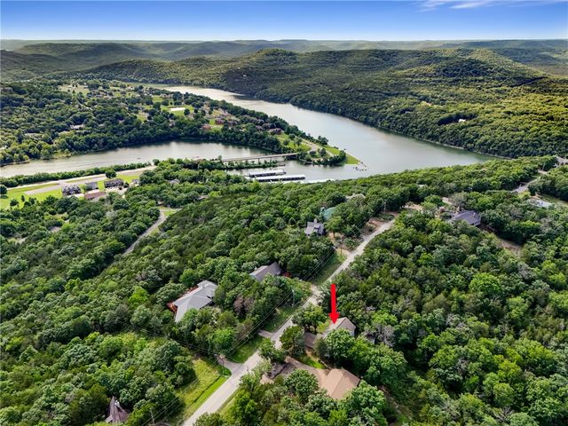 22 Table Rock Drive, Holiday Island, AR 72631
