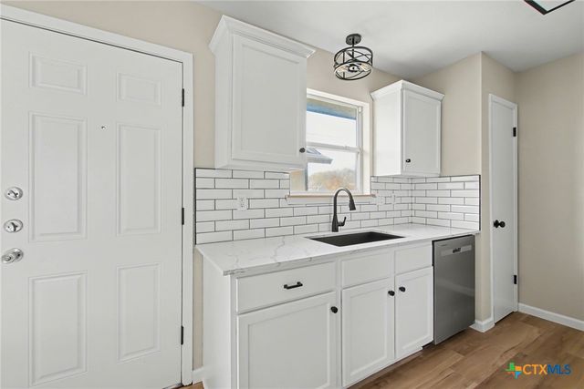 2701 Cross Timber, Killeen, TX 76543