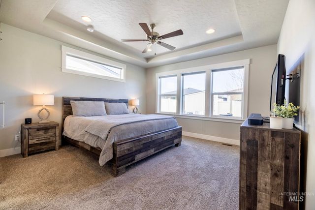 882 E Pascua Dr, Kuna, ID 83634