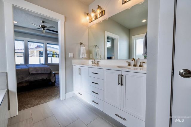 882 E Pascua Dr, Kuna, ID 83634