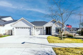 882 E Pascua Dr, Kuna, ID 83634