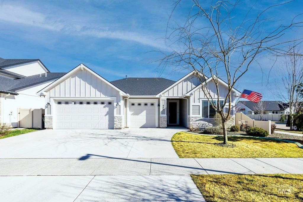 882 E Pascua Dr, Kuna, ID 83634