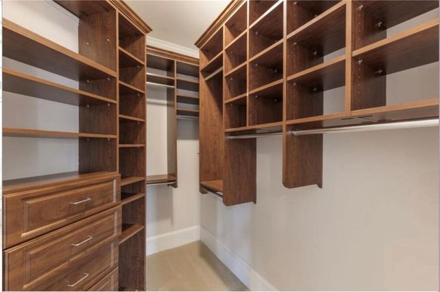 802 Ciiftin Heights LN NE, Atlanta, GA 30329