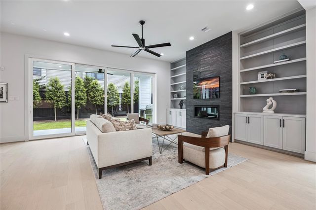 2205 North Boulevard, Houston, TX 77098