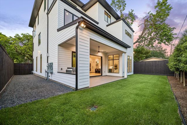 2205 North Boulevard, Houston, TX 77098